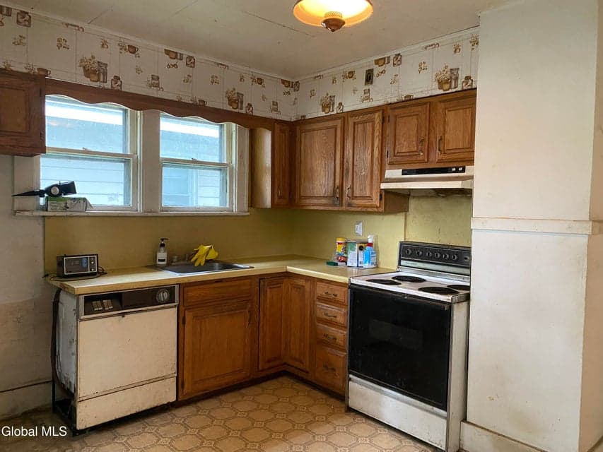 2103 Plum, Niskayuna, NY, photo 5