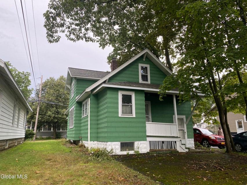 2103 Plum, Niskayuna, NY, photo 2