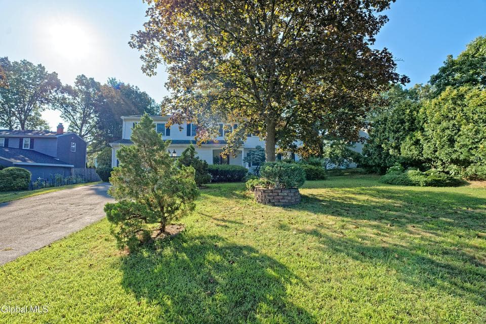 12 Lynnwood Drive, photo 2