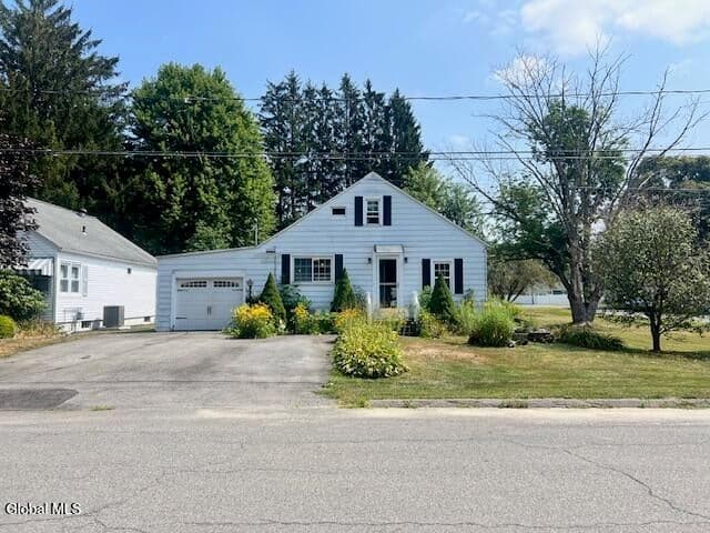 214 N Chase Street, photo 1
