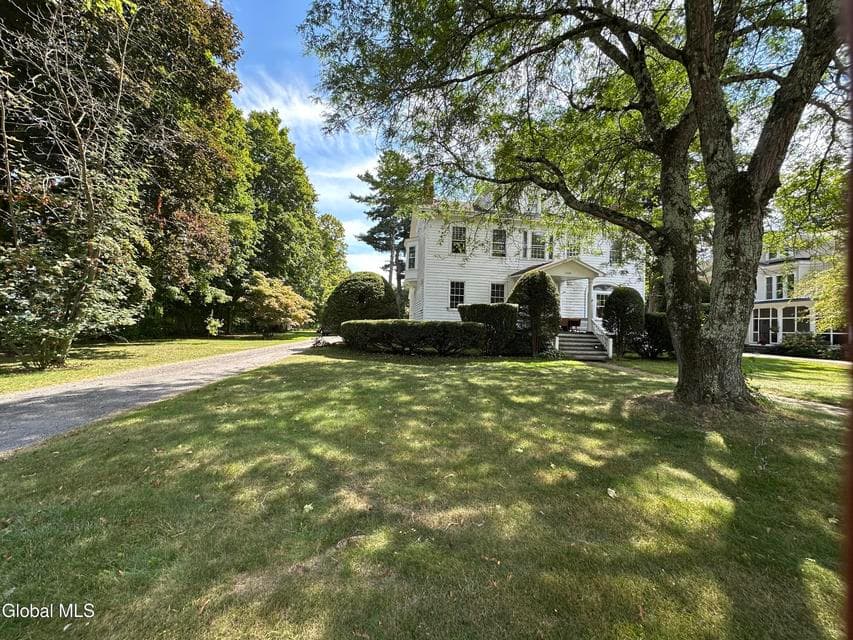 79 W High Street, photo 2