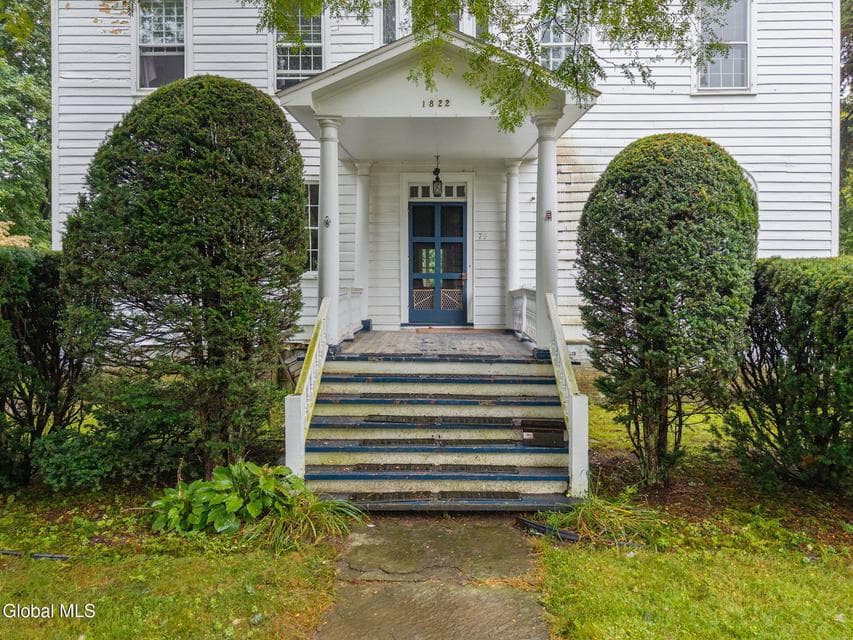 79 W High Street, photo 4