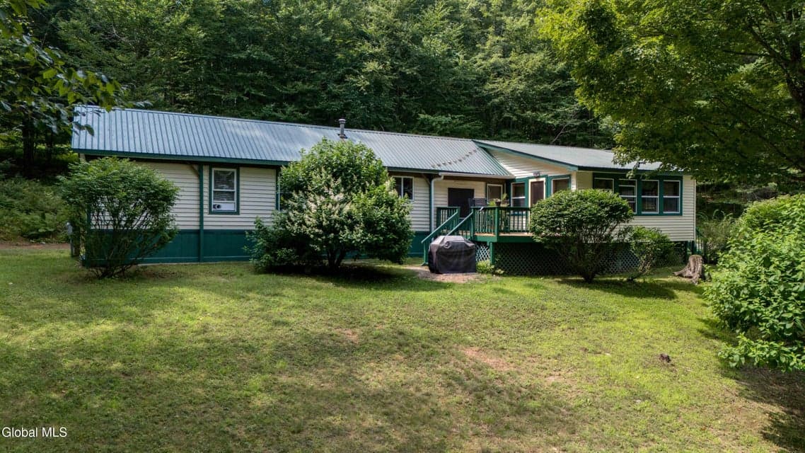 269 River Road, Benson, NY, photo 1