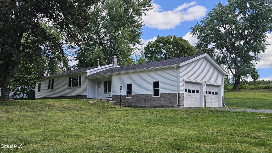 116 Tipple Rd, photo 1