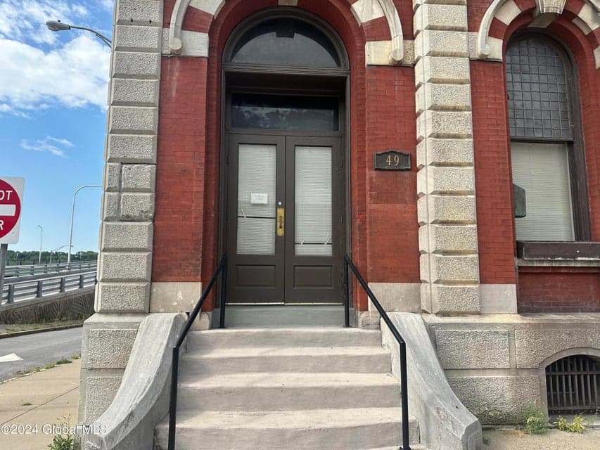 49 E Main Street, Amsterdam, NY, photo 3