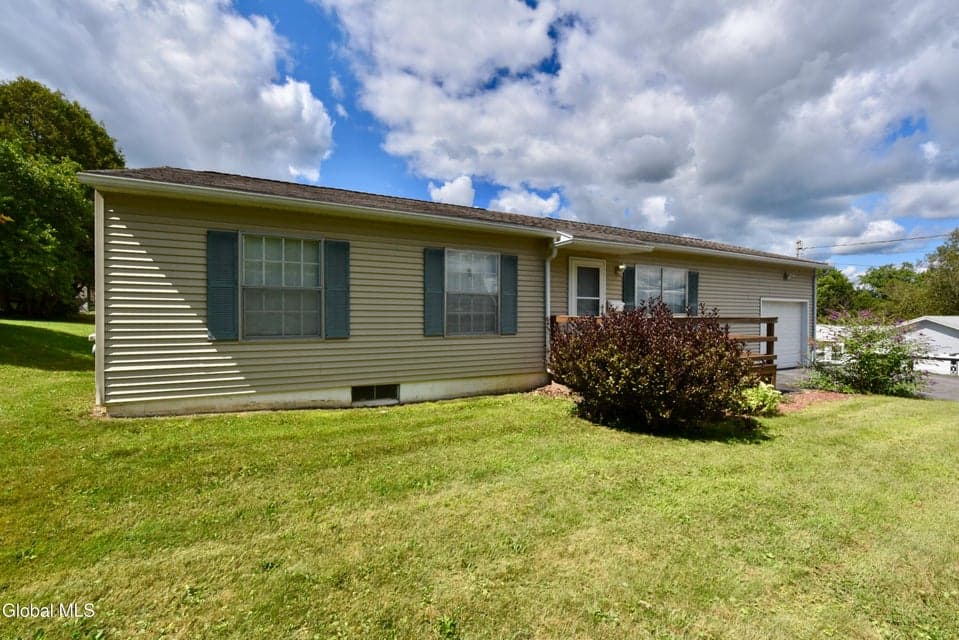 807 Fon Clair Street, photo 2
