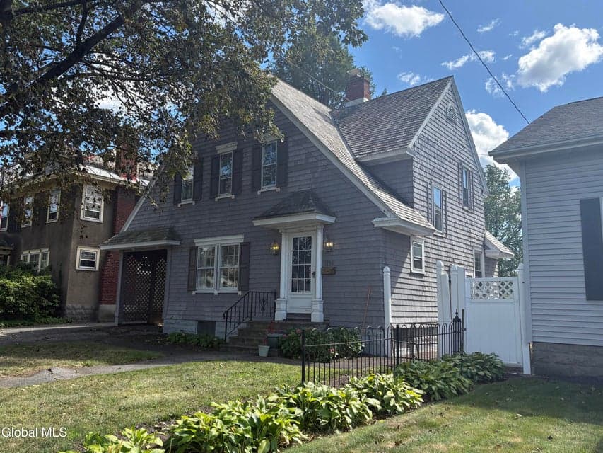 1756 Eastern Parkway, photo 1