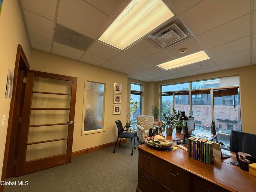 18 Division, photo 2