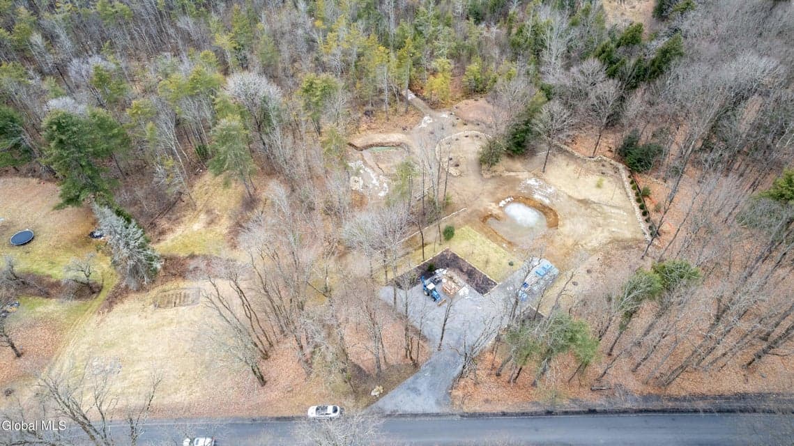 450 Sacandaga Road, photo 1