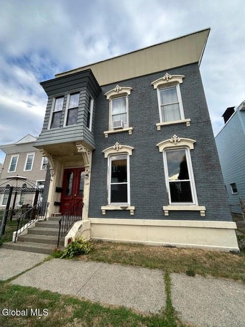 1624 3rd Avenue, photo 2