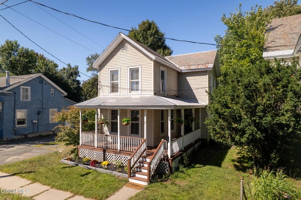 9 Division Street, photo 1