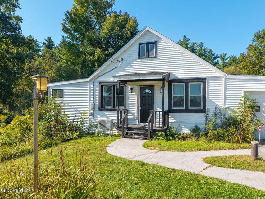 4670 Western Turnpike, photo 2