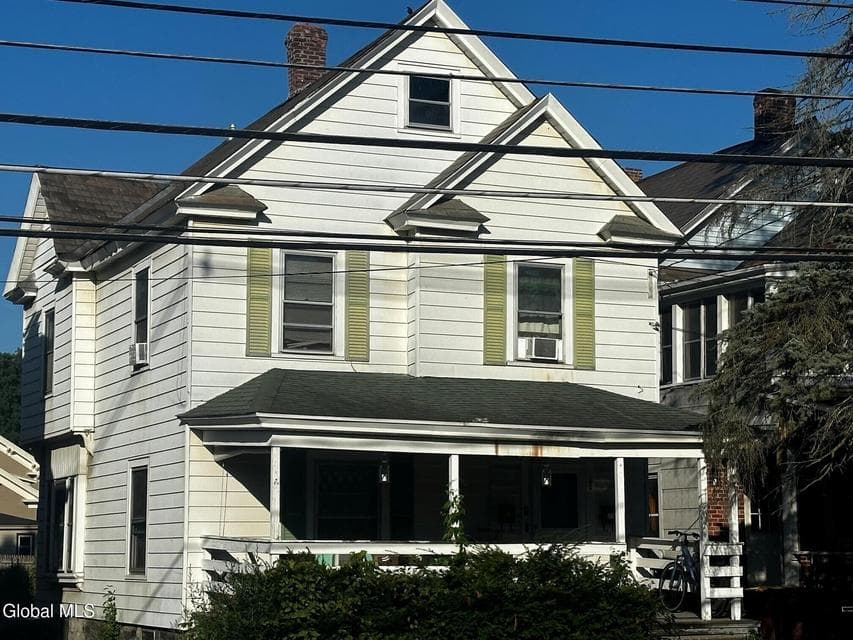 160 Bay Street, photo 1