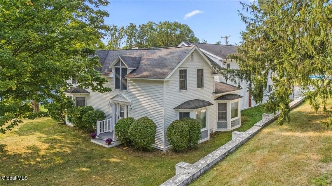 56 Parsons Avenue, photo 2