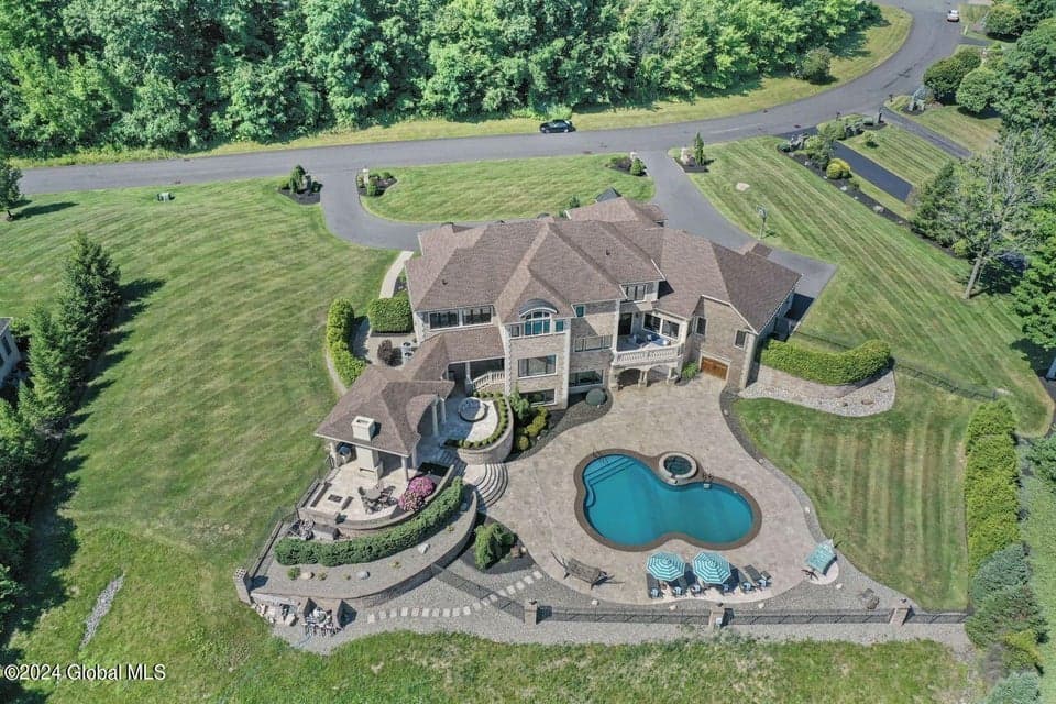 7 Stoneridge Drive, Loudonville, NY, photo 5