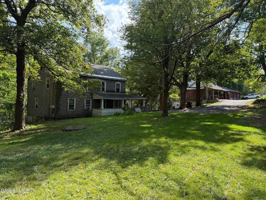 1898 Brookview Road, photo 1
