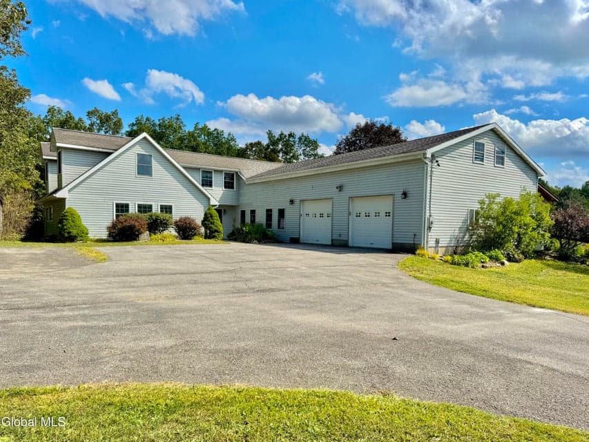 284 Alcove Road, photo 1