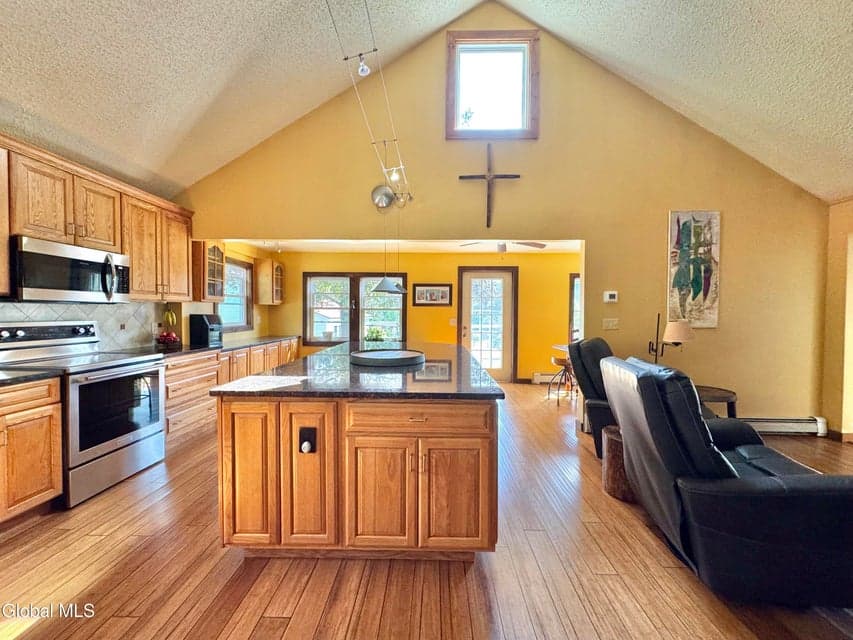 284 Alcove Road, photo 5