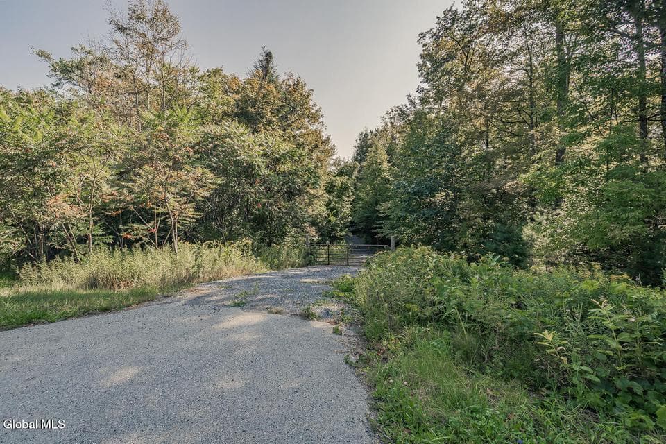 L39.2 Route 9, photo 5