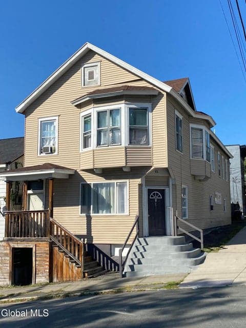17 Harrison Avenue, photo 1