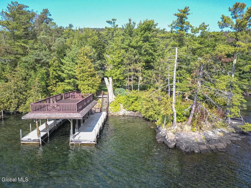 7938 Lakeshore Drive, photo 3