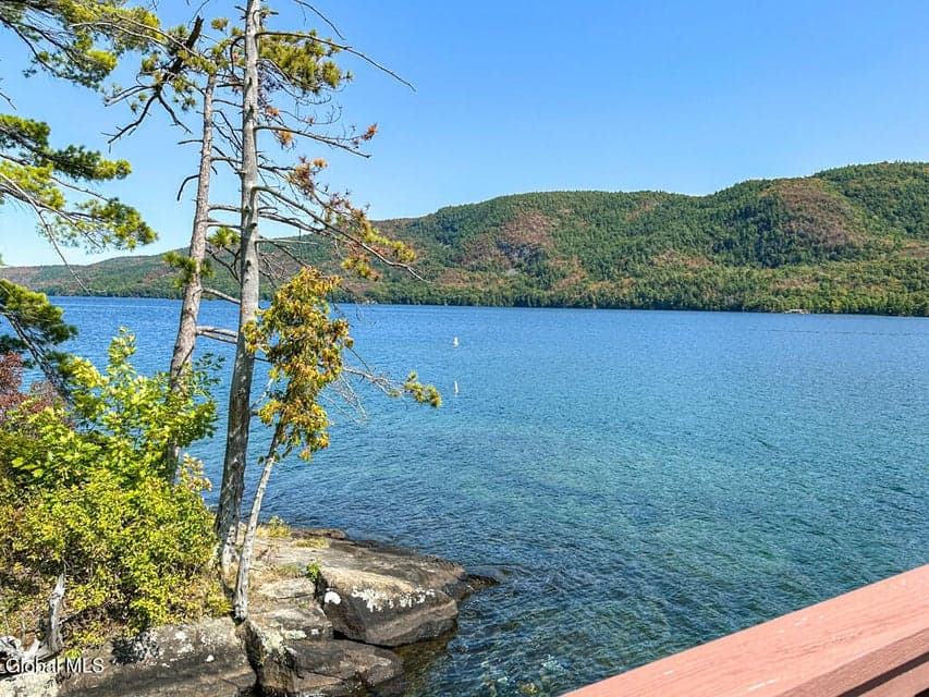 7938 Lakeshore Drive, photo 4