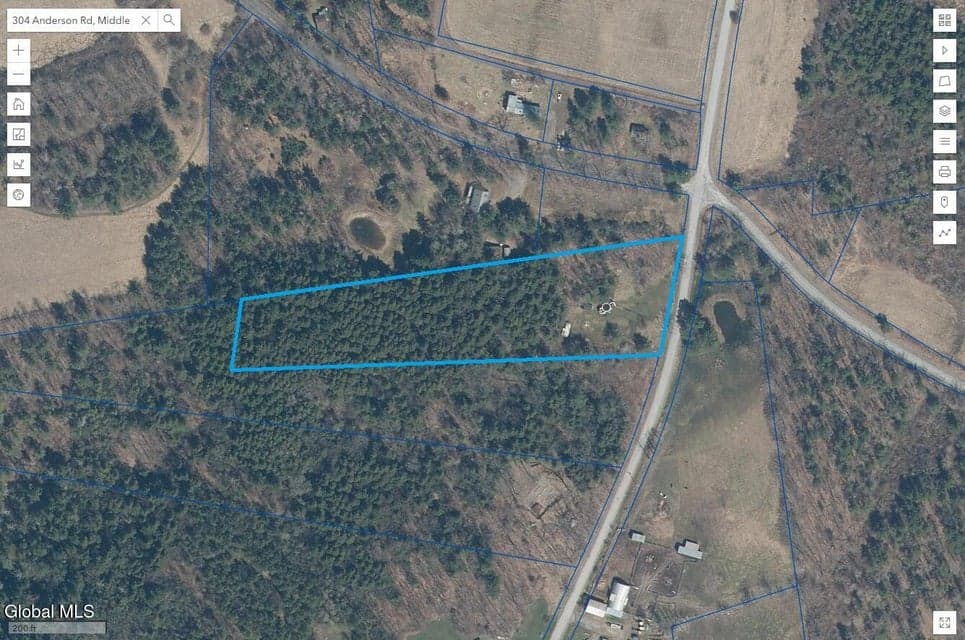 304 Anderson Road, photo 3