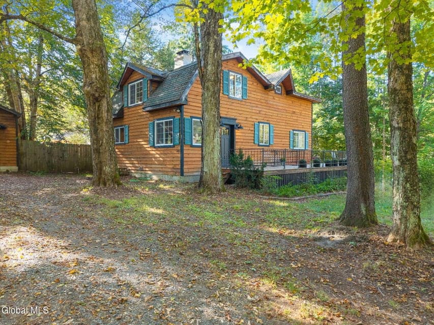 5623 Lake Road, photo 3