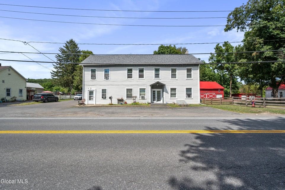 319 Speigletown Road, Schaghticoke, NY, photo 1