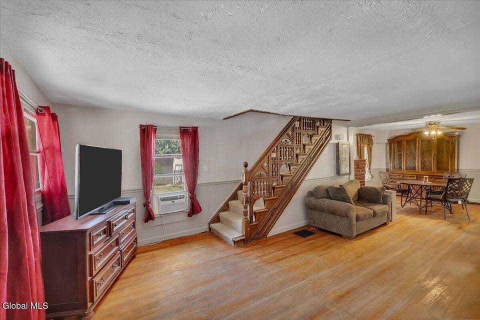 68 Marvin Street, photo 5