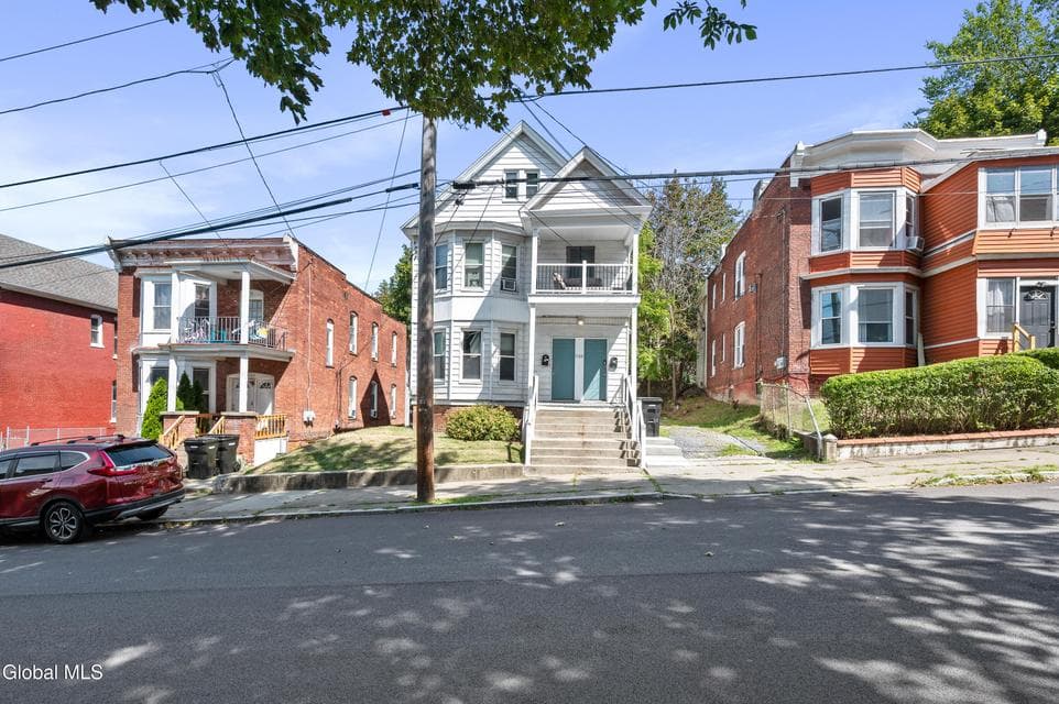 1105 Hutton Street, Troy, NY, photo 1