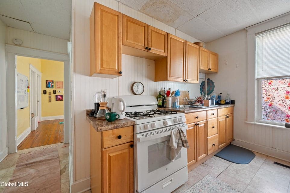 1105 Hutton Street, Troy, NY, photo 5