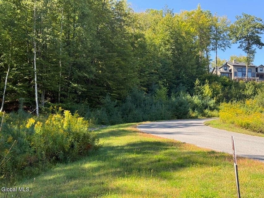 101 Watershed Drive, photo 1