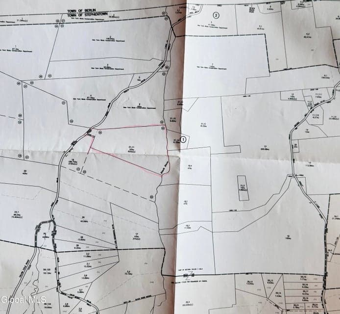 L21.11 Black River Road, photo 2