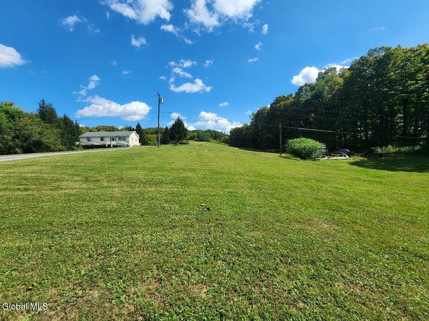 144 Maple Bush Road, photo 3