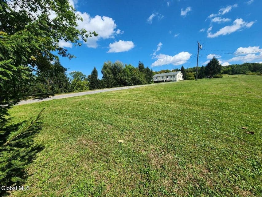144 Maple Bush Road, photo 4