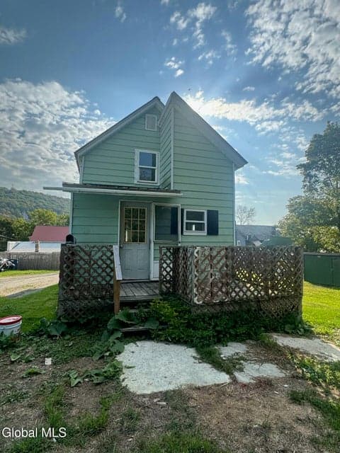 37 1/2 West Street, Whitehall, NY, photo 2