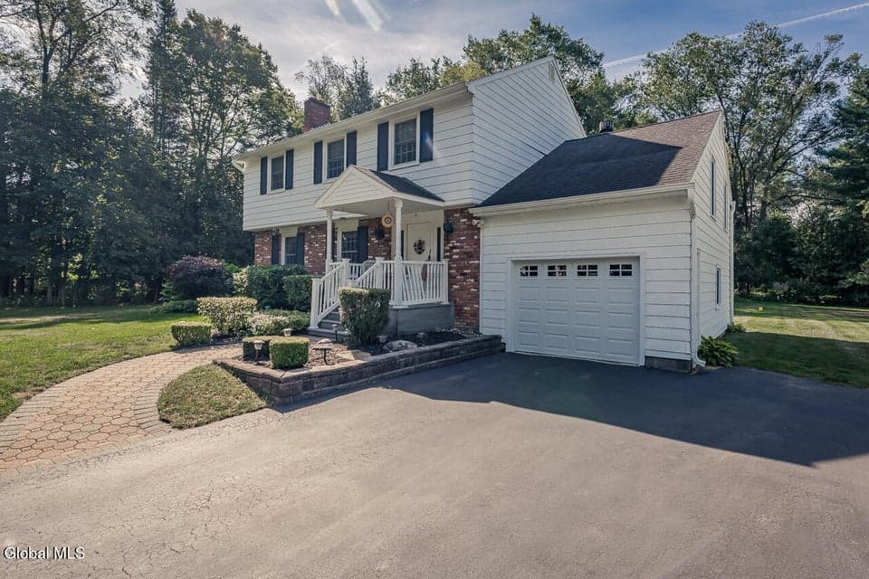 4 Conifer Drive, photo 2