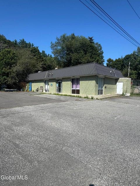 18223 NY-22, photo 5
