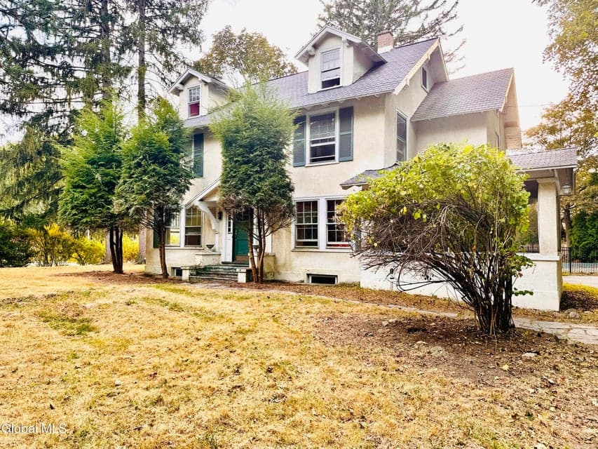 989 Balltown Road, photo 1