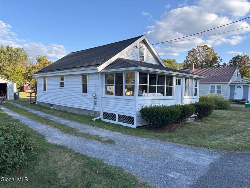 20358 NY 22, photo 2