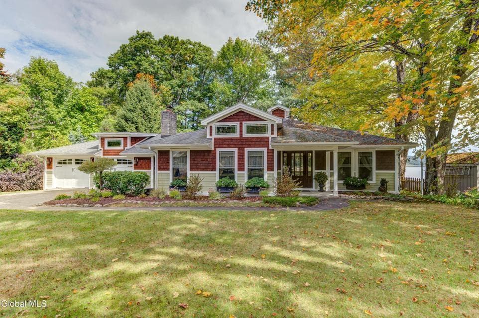 203 Houseman Street, Northampton, NY, photo 1