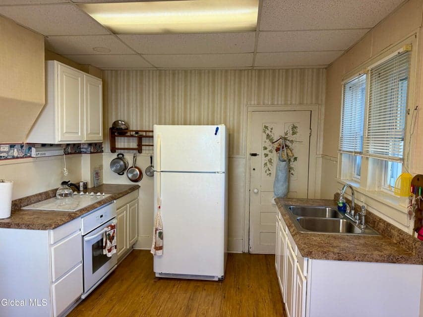 26 Grand Street, photo 3