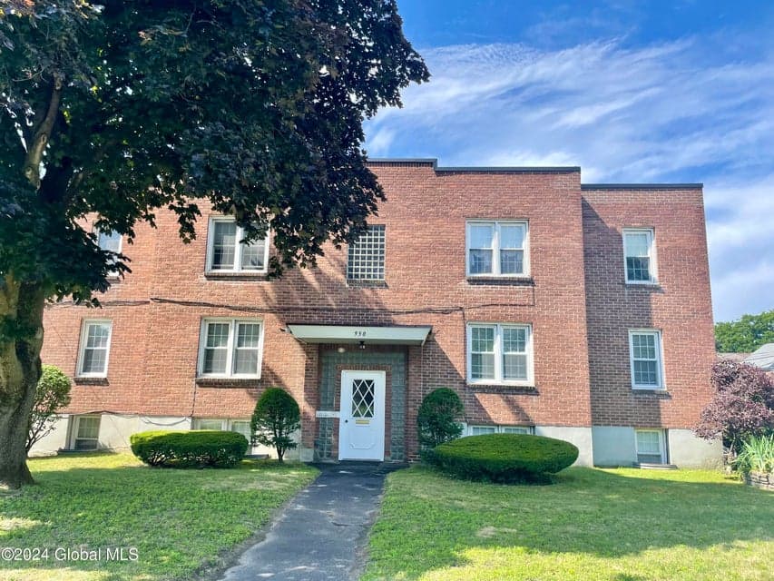 950 Washington Avenue, Albany, NY, photo 1