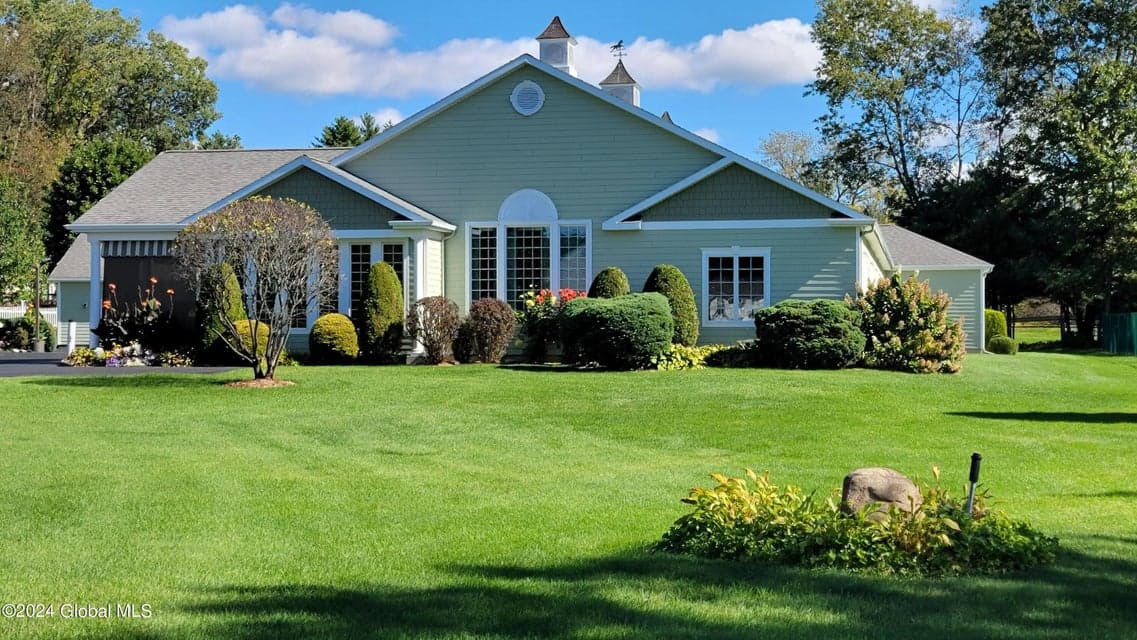 16 Hunter Brook Lane, Queensbury, NY, photo 4