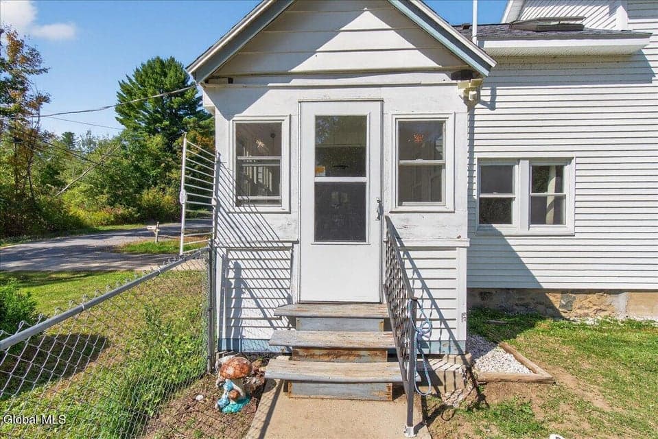 156 Beech Street, Mayfield, NY, photo 2
