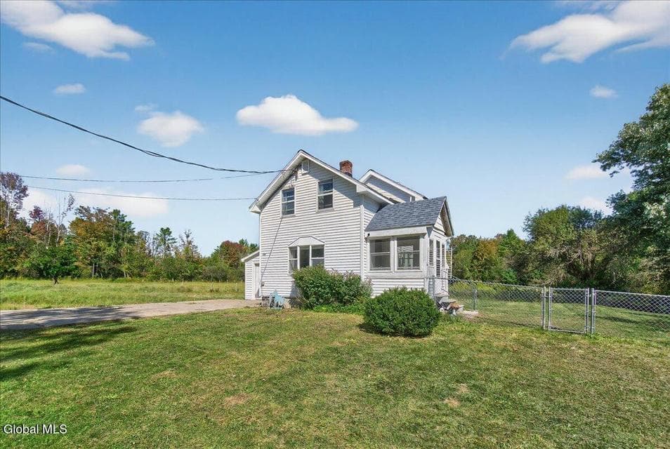 156 Beech Street, Mayfield, NY, photo 1