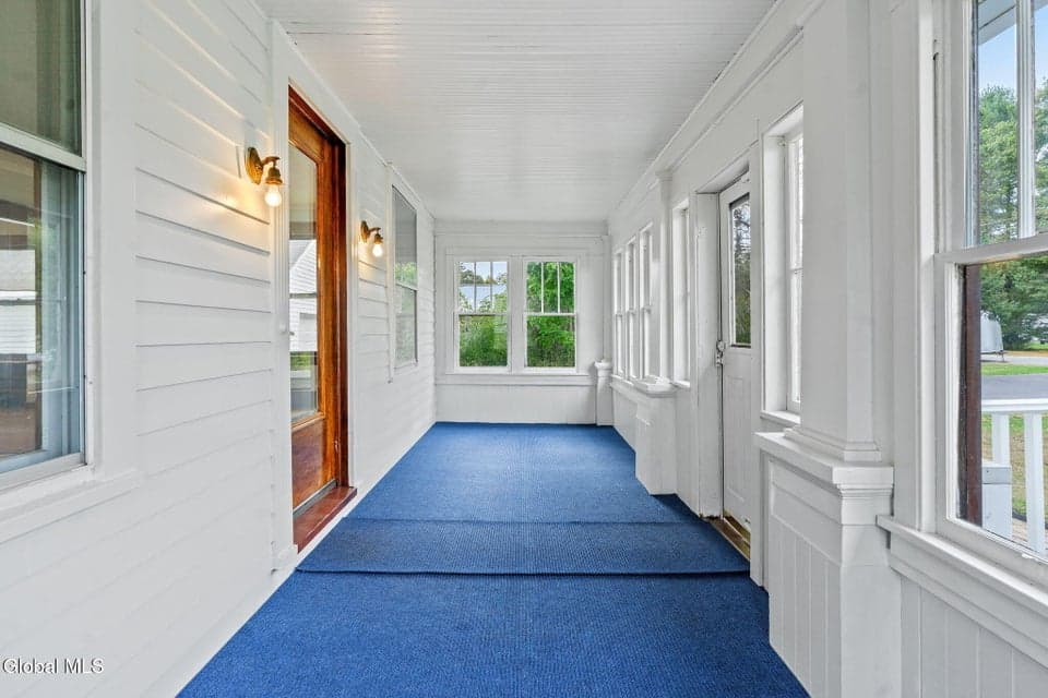 245 Scenic Drive, photo 3
