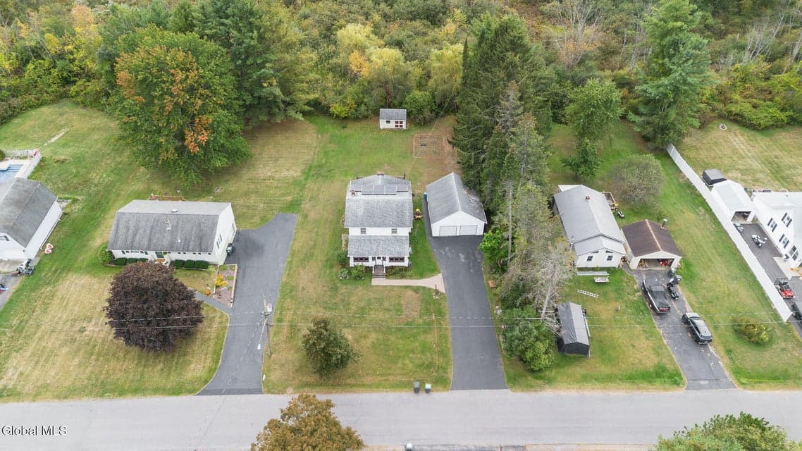 245 Scenic Drive, photo 2