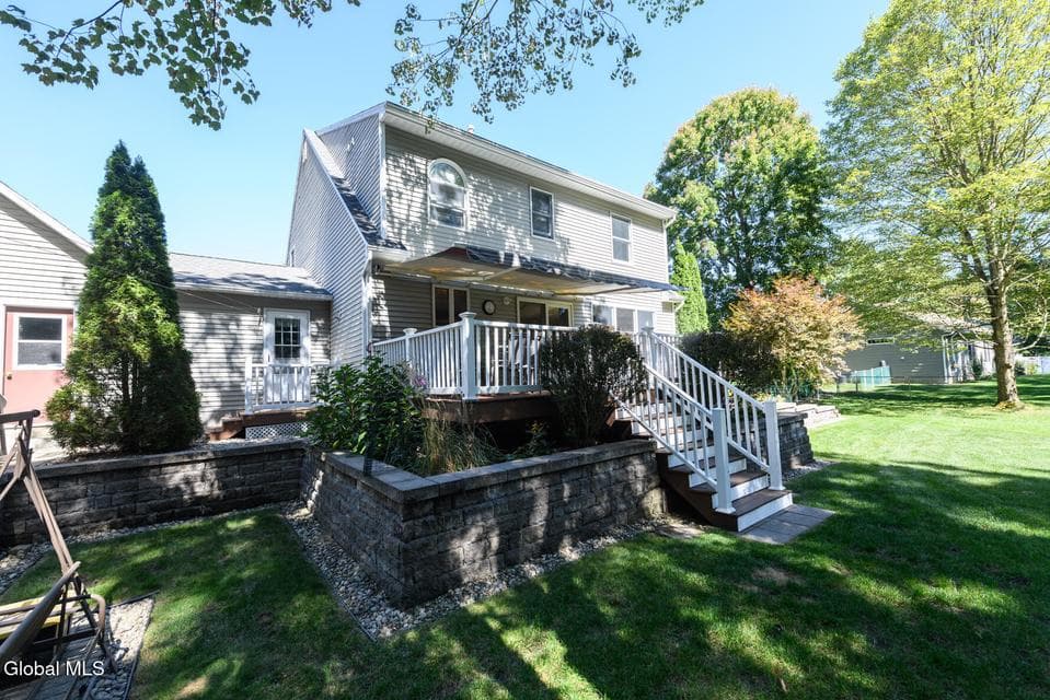 12 Iris Avenue, photo 2